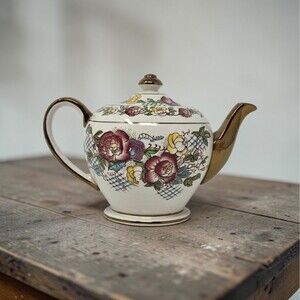 Vintage Sadler Teapot Floral Chintz Gold Gilt Made In England Model 1697 E